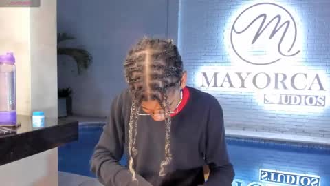 maxim online show from 02.22.25