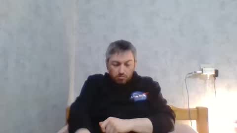 Snapshot of maximefrxx chatting on 01.19.25 Maxime online show from 01.19.25