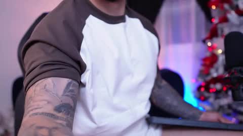 Maximo online show from 12.23.25