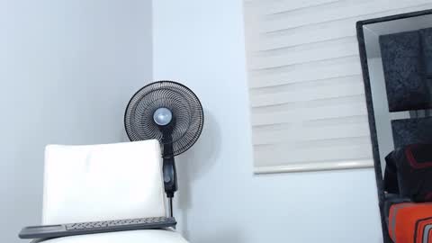 Maximo Sebastian online show from 12.02.24