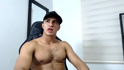 Maximo Sebastian online show from 02.14.25