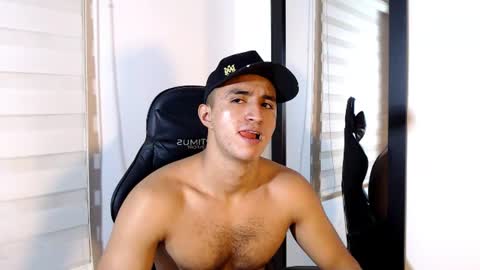Maximo Sebastian online show from 06.25.26