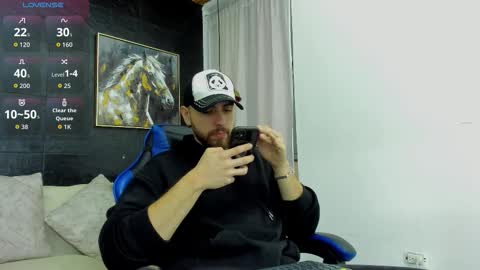 Snapshot of maximo_wolf1 chatting on 11.01.25 Maximo Wolf online show from 11.01.25