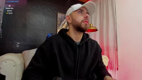 Snapshot of maximo_wolf1 chatting on 11.02.25 Maximo Wolf online show from 11.02.25