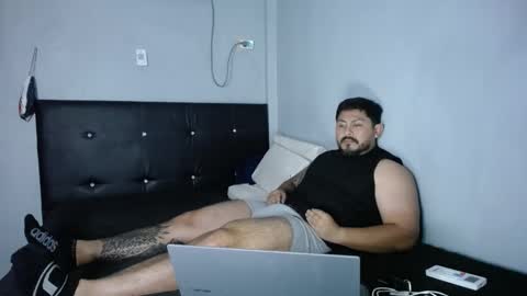 Snapshot of maximohot03 chatting on 11.22.25 maximohot03 online show from 11.22.25