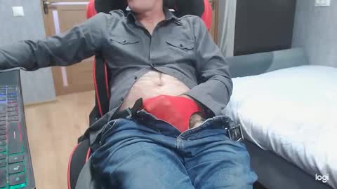 Snapshot of maximus3334 chatting on 11.18.25 maximus3334 online show from 11.18.25