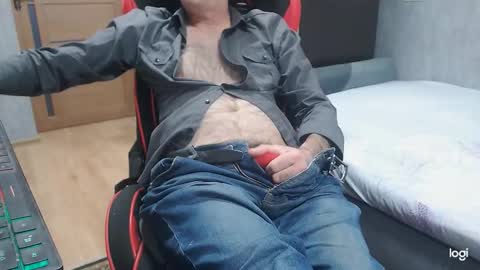 Snapshot of maximus3334 chatting on 11.19.25 maximus3334 online show from 11.19.25