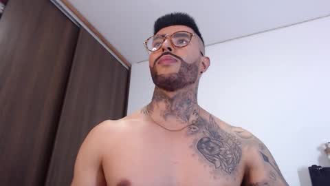 Snapshot of maximus_golden chatting on 12.28.24 Independent Model online show from 12.28.24