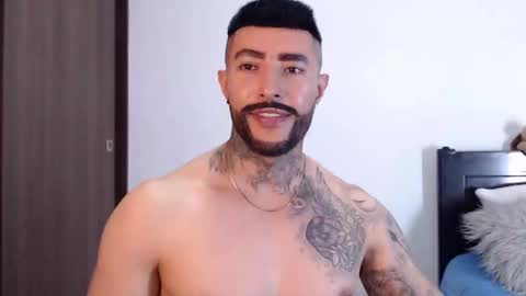 Snapshot of maximus_golden chatting on 02.02.25 Independent Model online show from 02.02.25