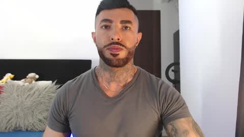 Independent Model online show from 05.12.26