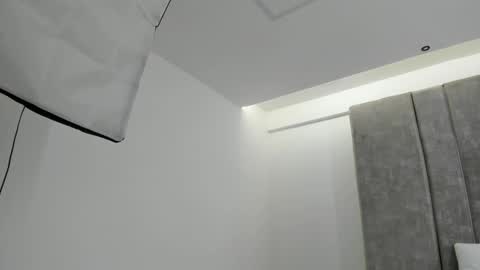 Maxi Rogers online show from 01.20.25