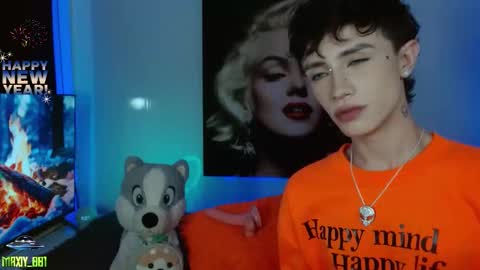 Snapshot of maxiy_001 chatting on 01.05.25 Max online show from 01.05.25