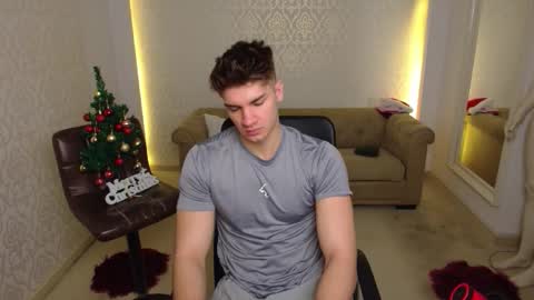 MaxKaiden online show from 12.18.25