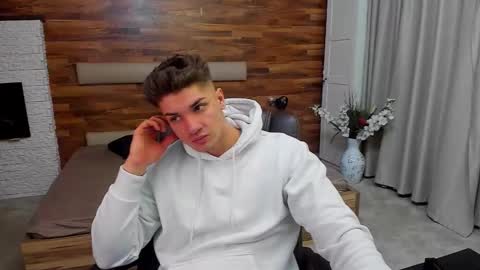 MaxKaiden online show from 03.17.26