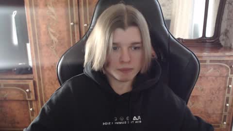 Max online show from 12.12.24