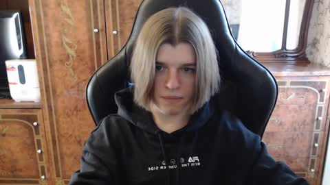 Max online show from 01.21.25