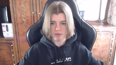 Max online show from 02.22.25