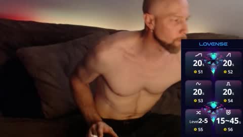 MaxRouger online show from 11.16.25