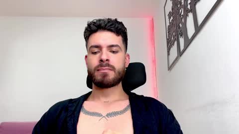 Snapshot of maxtowers chatting on 01.03.25 Maxi online show from 01.03.25