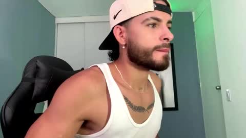 Snapshot of maxtowers chatting on 10.08.25 Maxi online show from 10.08.25