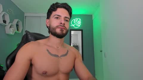 Snapshot of maxtowers chatting on 01.15.26 Maxi online show from 01.15.26