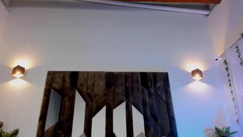 MAX online show from 02.24.25