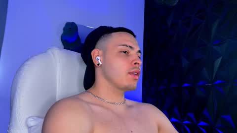 MAX online show from 02.08.26