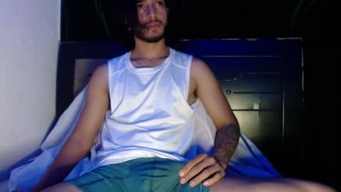 Snapshot of maxximus_10 chatting on 12.29.24 maxximus_10 online show from 12.29.24