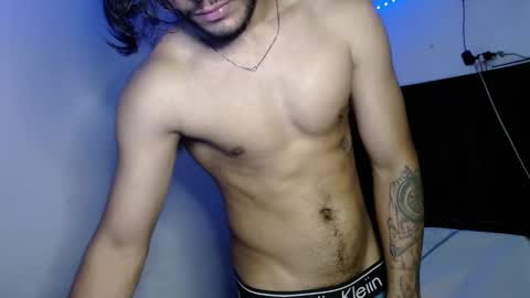 Snapshot of maxximus_10 chatting on 12.30.24 maxximus_10 online show from 12.30.24