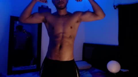 Snapshot of maxximus_10 chatting on 01.19.25 maxximus_10 online show from 01.19.25