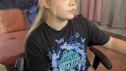 Snapshot of maxxxine_ chatting on 01.29.25 Maxine Minx online show from 01.29.25