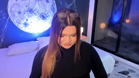 Snapshot of maxxxine_ chatting on 10.09.25 Maxine Minx online show from 10.09.25