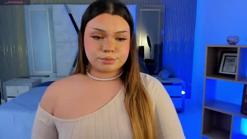 Maxine Minx online show from 04.13.26