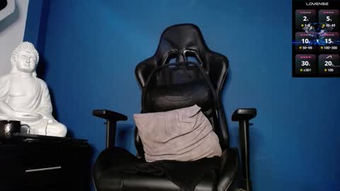 maxxxpowerful online show from 10.27.25