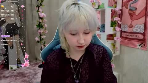 Snapshot of may_leaf chatting on 02.23.26 Mary online show from 02.23.26