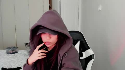 Snapshot of may_mia chatting on 02.20.26 Mia online show from 02.20.26