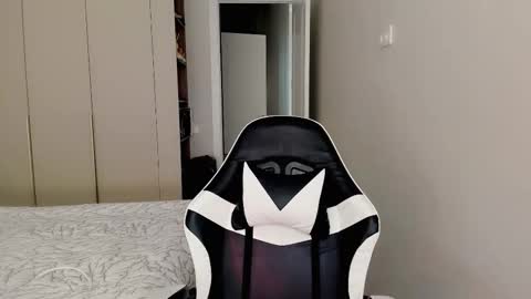 Snapshot of may_mia chatting on 02.24.26 Mia online show from 02.24.26