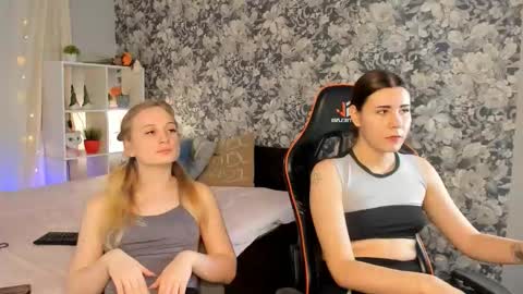 Leila online show from 12.04.25