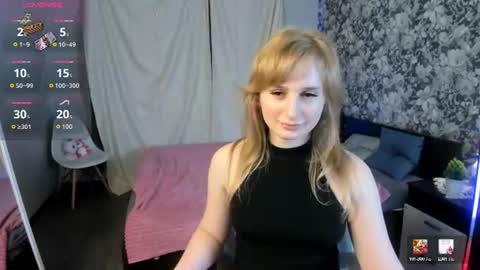 Snapshot of may_want chatting on 07.10.26 Leila online show from 07.10.26