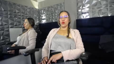 Maya online show from 10.03.25