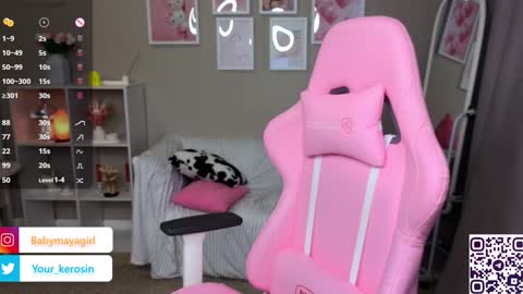 Snapshot of maya_blonde18 chatting on 01.31.25 Maya online show from 01.31.25