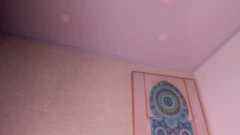 maya_house online show from 01.08.26