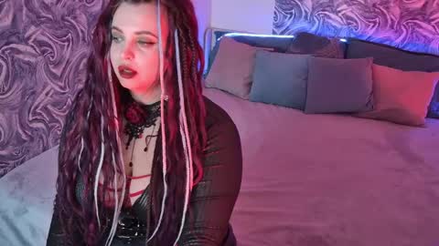 Maya Mils online show from 05.18.26
