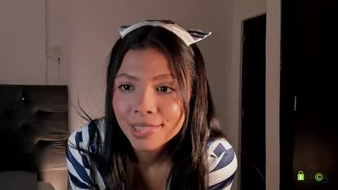 Snapshot of maya_princess0420 chatting on 01.11.25 Maya online show from 01.11.25