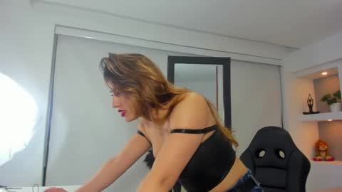 Maya online show from 09.24.25