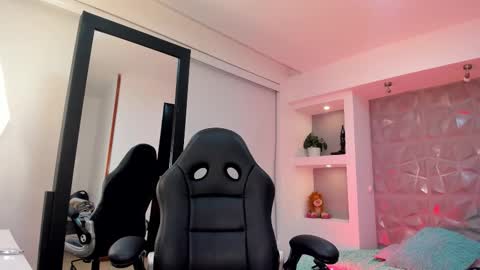 Maya online show from 11.06.25