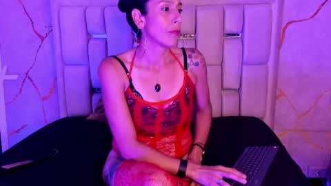 Maya Strom online show from 12.18.25