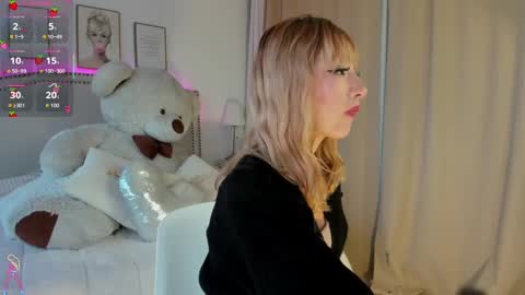 Snapshot of mayajhons chatting on 10.06.25 Mayajhons online show from 10.06.25