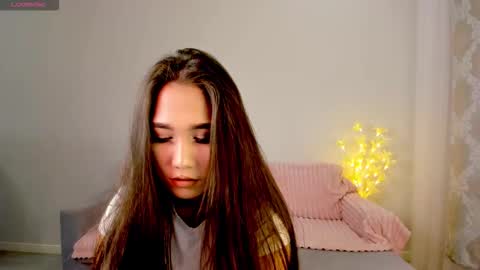 Snapshot of mayamei chatting on 02.05.26 Mia online show from 02.05.26