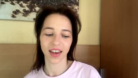 Snapshot of mayarede chatting on 05.28.26 mayarede online show from 05.28.26